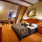 Morris Hotel 4*