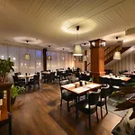 Morris Hotel 4*