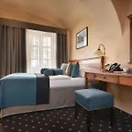 Morris 4*