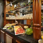 Morris Hotel 4*