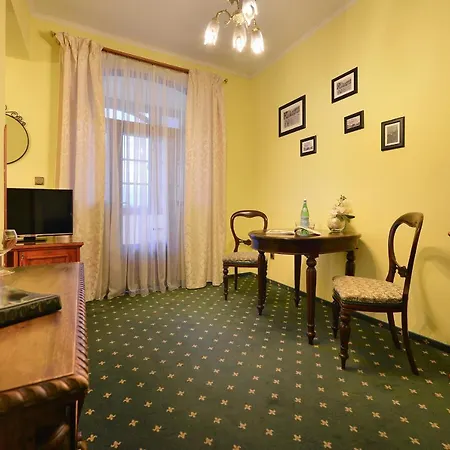 Morris 4* Česká Lípa