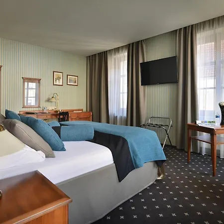 Hotel Morris