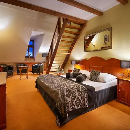 Morris Hotel 4*