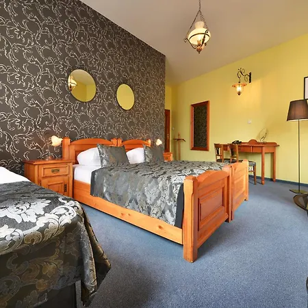 Hotel Morris