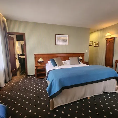 Hotel Morris