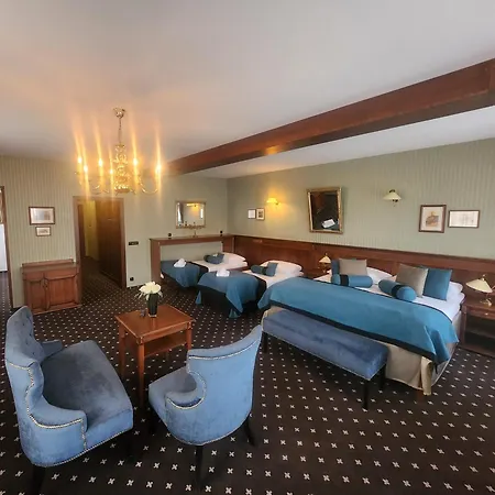 Morris Hotel