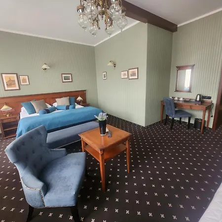 Hotel Morris