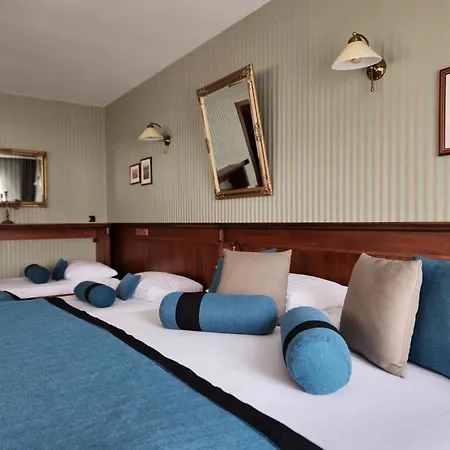 Morris Hotel