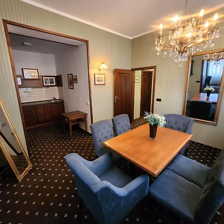 Morris 4* Česká Lípa