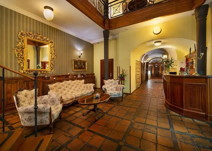 Morris Hotel